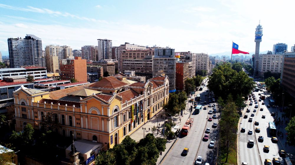 La Casa Central de la Universidad de Chile tendrá cambios importantes para su mejora y protección, tanto en el interior como en su fachada. 